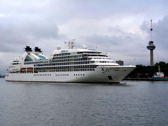 Aamkomst Seabourn Sojourn in Rotterdam